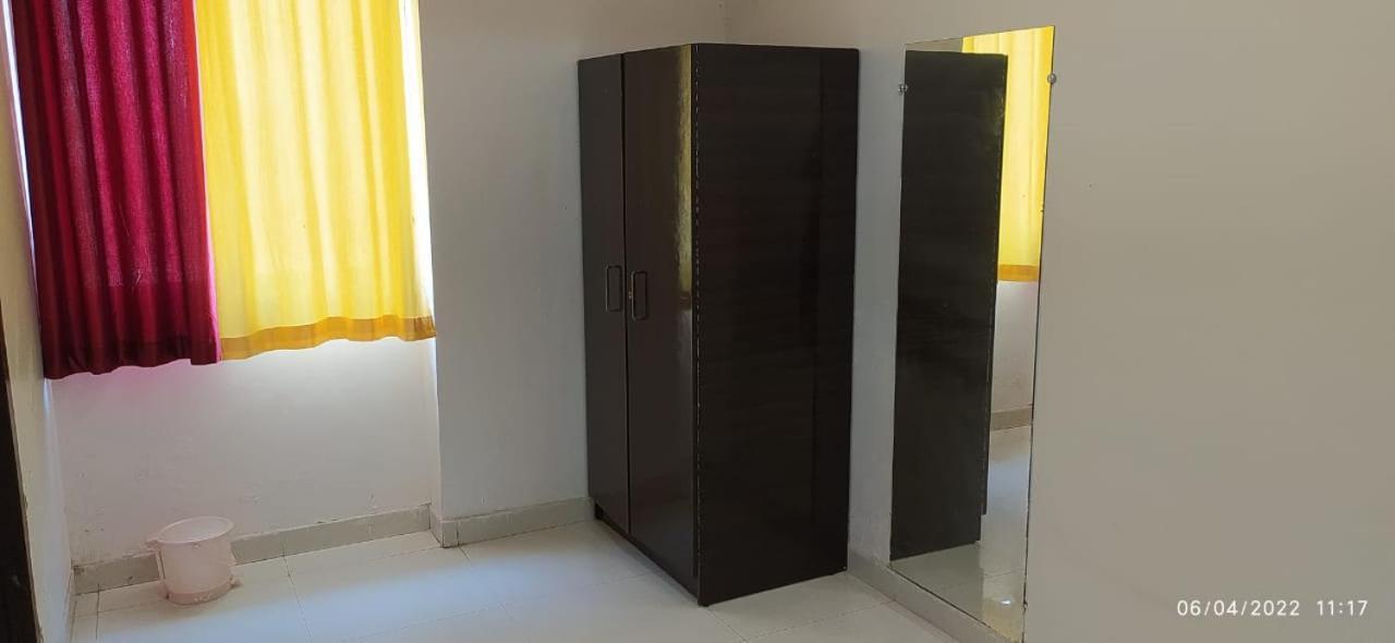 Bhagwan Hotel Gonda Kültér fotó
